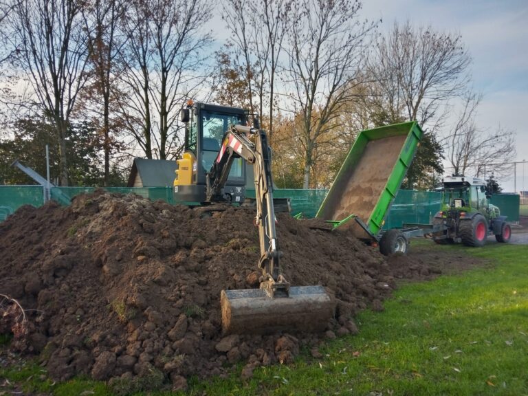 Rups kraan Piels Groen & Infra