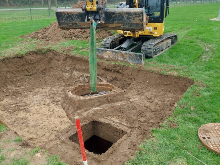 Rioolput plaatsen Piels Groen & Infra