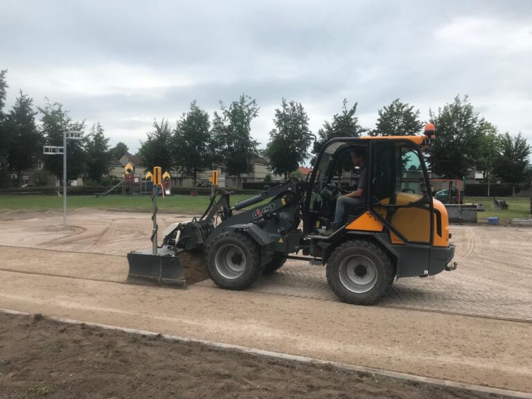 Egaliseren zandbaan Piels Groen & Infra